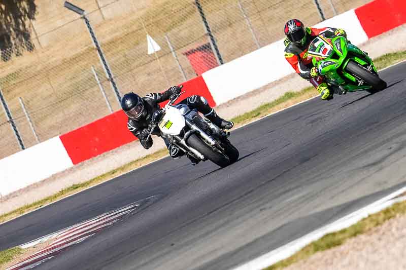 donington no limits trackday;donington park photographs;donington trackday photographs;no limits trackdays;peter wileman photography;trackday digital images;trackday photos